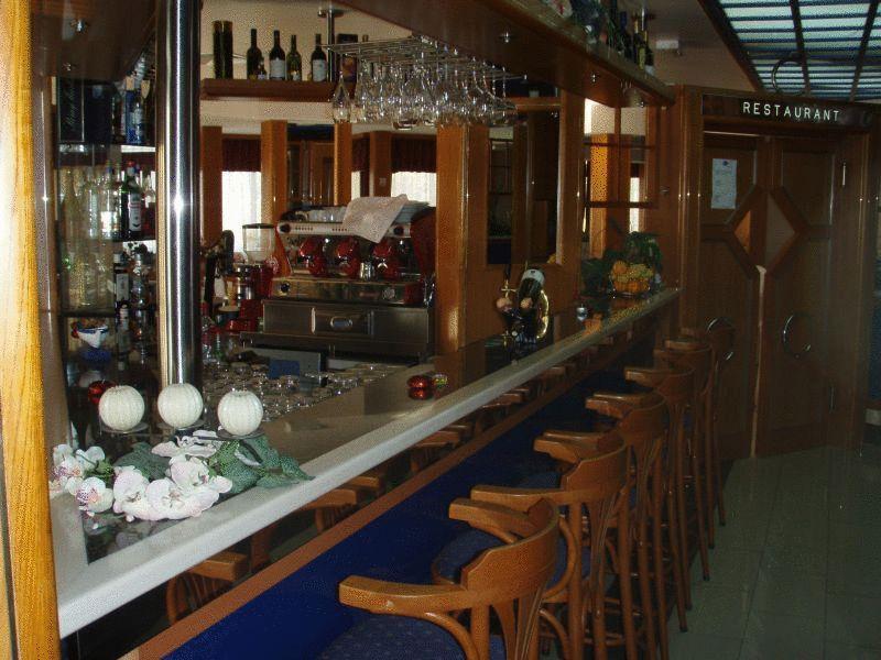 Hotel Conte Promajna Bagian luar foto