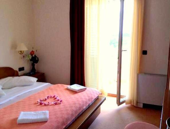 Hotel Conte Promajna Bagian luar foto